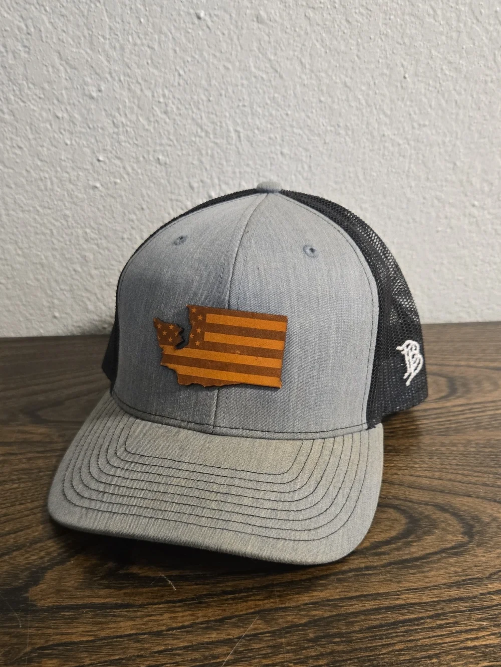 Branded Bills Washington Patriot Curved Trucker Snapback Hat - Gray/Black